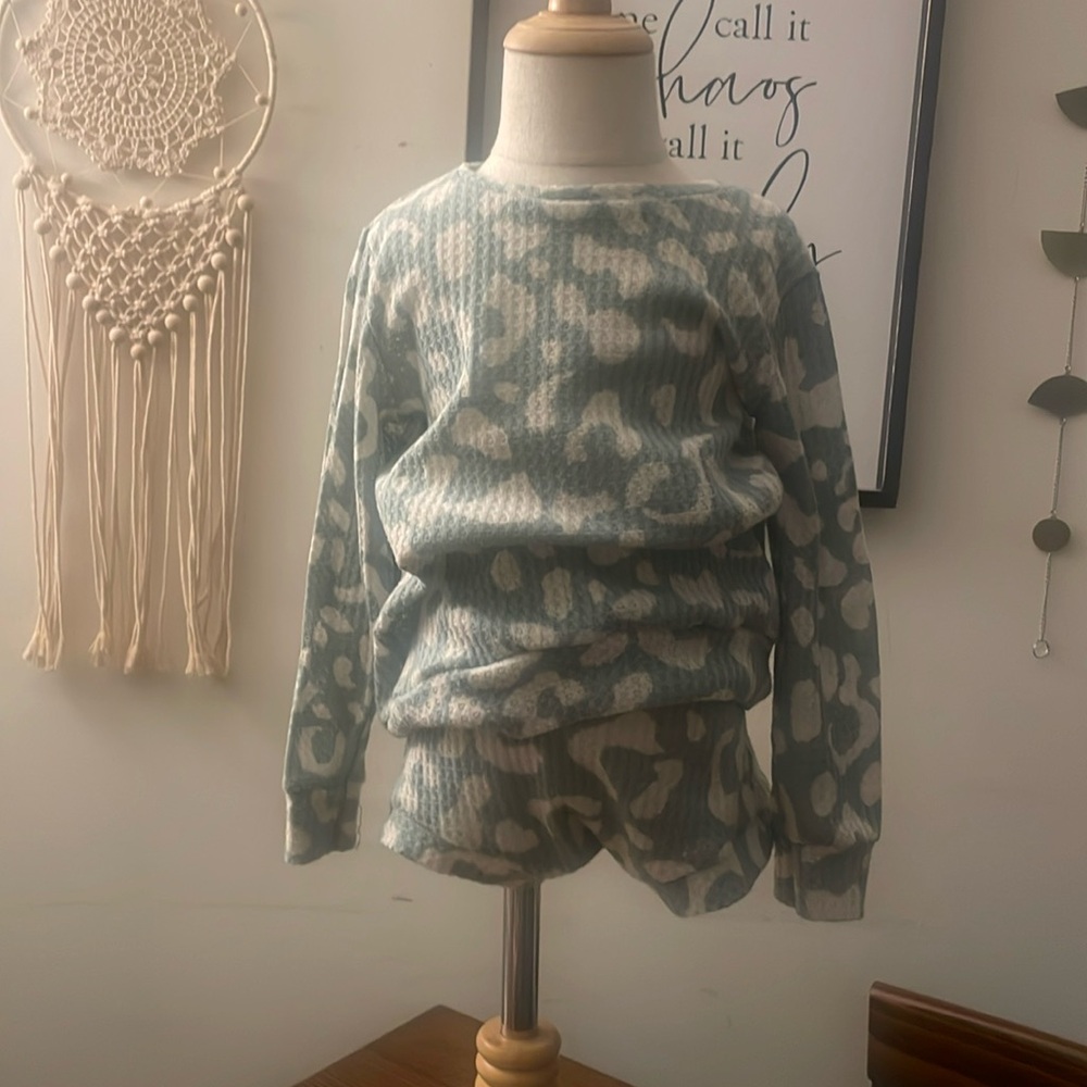 2 piece set small boutique 3T